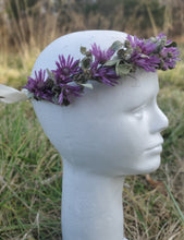 Load image into Gallery viewer, Minty Mums Dried Flower Crown
