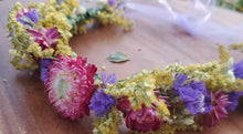 Load image into Gallery viewer, Golden Straw Dried Flower Crown
